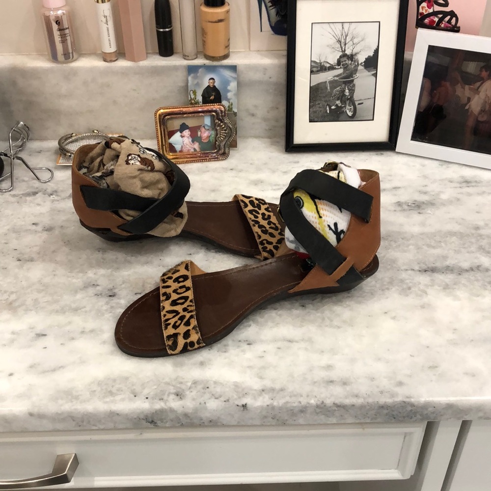 Shoe mint sandals